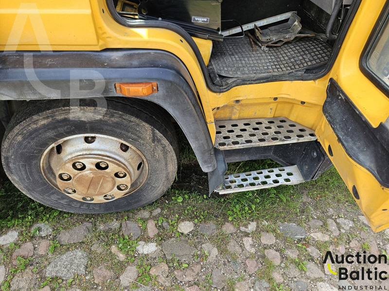 شاحنات مسطحة Volvo FL612: صورة 12