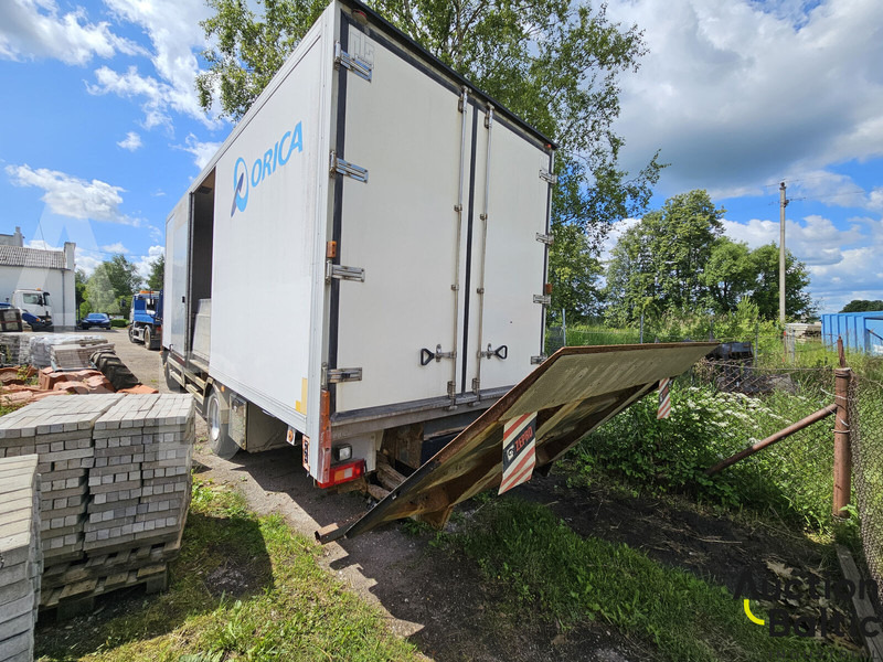 Volvo FL615 - شاحنة مقفلة: صورة 3 Volvo FL615 - شاحنة مقفلة: صورة 3