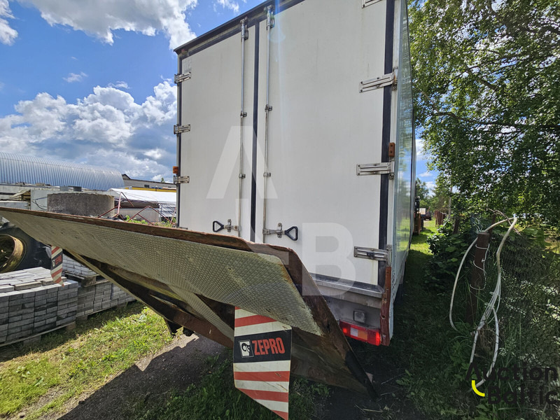 Volvo FL615 - شاحنة مقفلة: صورة 4 Volvo FL615 - شاحنة مقفلة: صورة 4