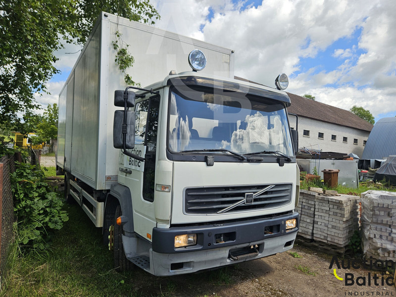 Volvo FL615 - شاحنة مقفلة: صورة 2 Volvo FL615 - شاحنة مقفلة: صورة 2