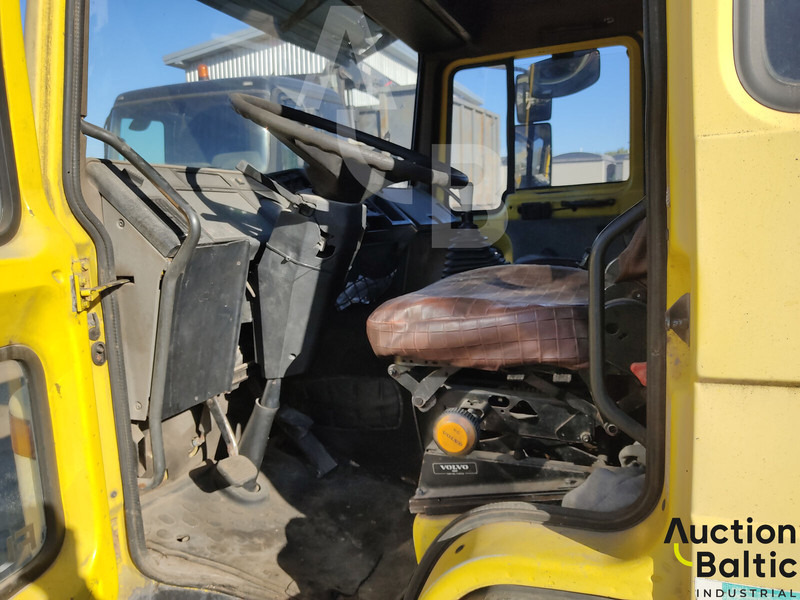 Volvo FL618 - شاحنة النفايات: صورة 5 Volvo FL618 - شاحنة النفايات: صورة 5