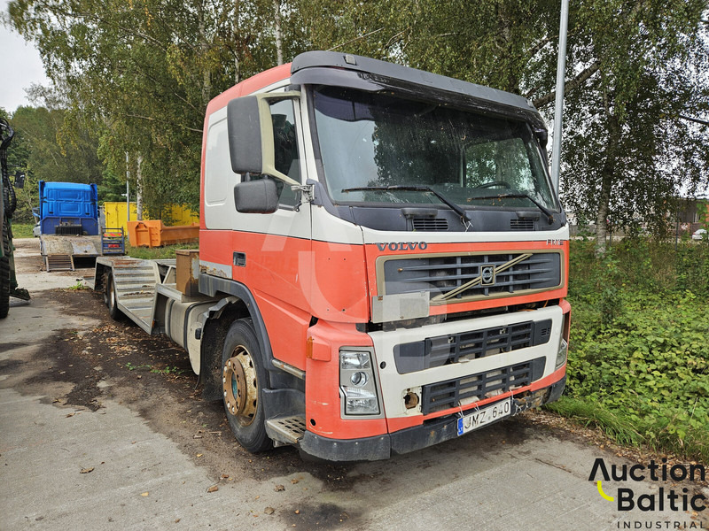 Volvo FM12 - شاحنة نقل سيارات شاحنة: صورة 1 Volvo FM12 - شاحنة نقل سيارات شاحنة: صورة 1