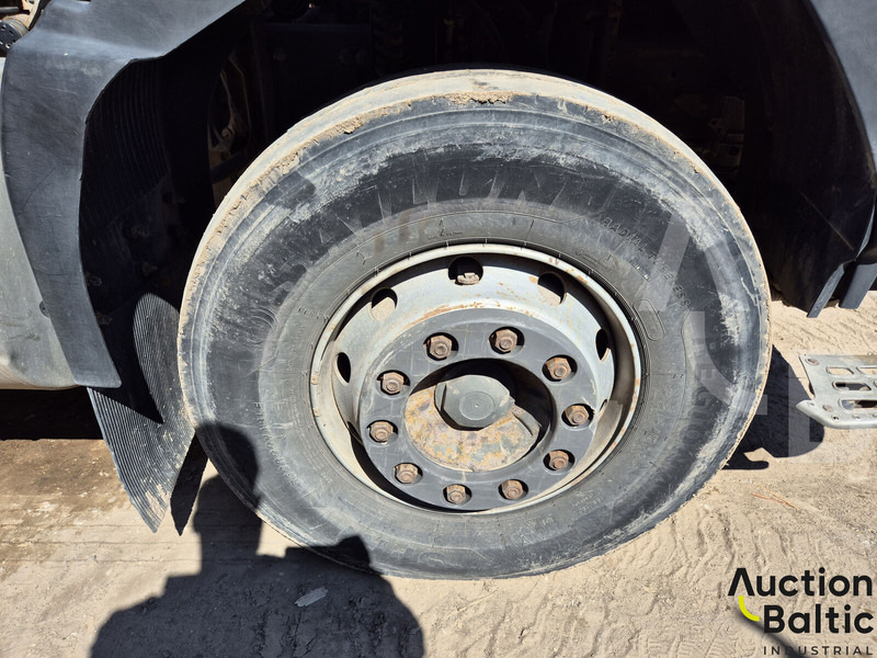 شاحنة نقل المخلفات Volvo FM12: صورة 16