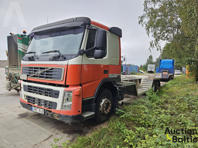 Volvo FM12 - شاحنة نقل سيارات شاحنة: صورة 2 Volvo FM12 - شاحنة نقل سيارات شاحنة: صورة 2