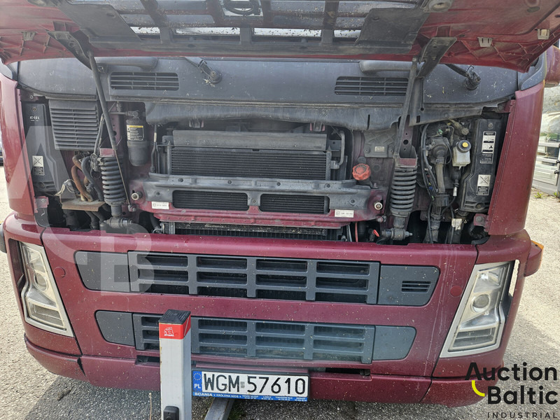 شاحنة نقل سيارات شاحنة Volvo FM440: صورة 13
