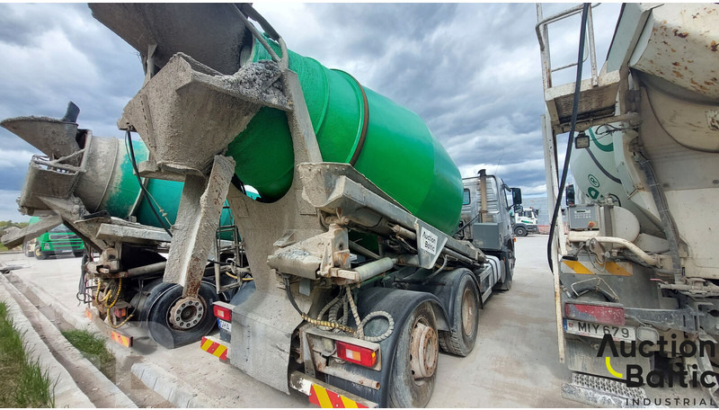 Volvo FM9 - شاحنة خلاطة خرسانة: صورة 3 Volvo FM9 - شاحنة خلاطة خرسانة: صورة 3