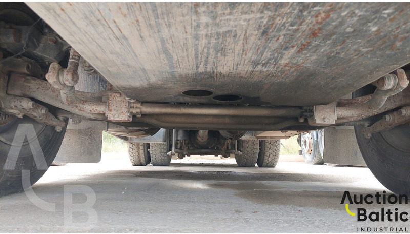 شاحنة خلاطة خرسانة Volvo FM9: صورة 15