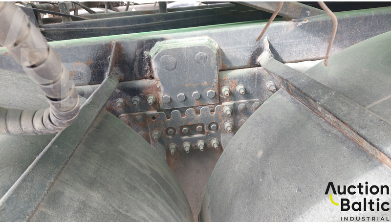 شاحنة خلاطة خرسانة Volvo FM9: صورة 14