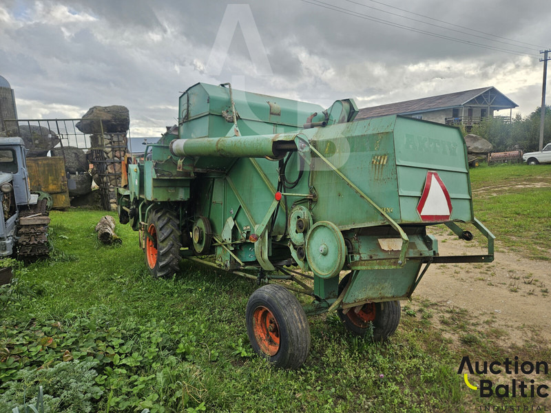 Westerasmaskiner AB AKTIV 800 - حصادة موحَّدة: صورة 4 Westerasmaskiner AB AKTIV 800 - حصادة موحَّدة: صورة 4