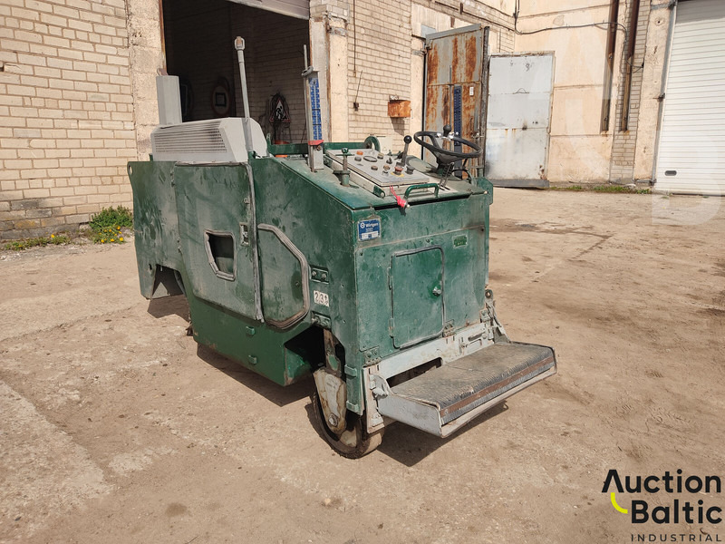 Wirtgen W350 - آلة أسفلت: صورة 1 Wirtgen W350 - آلة أسفلت: صورة 1