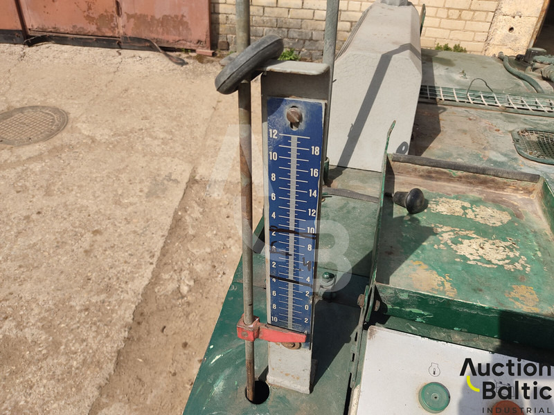 آلة أسفلت Wirtgen W350: صورة 15