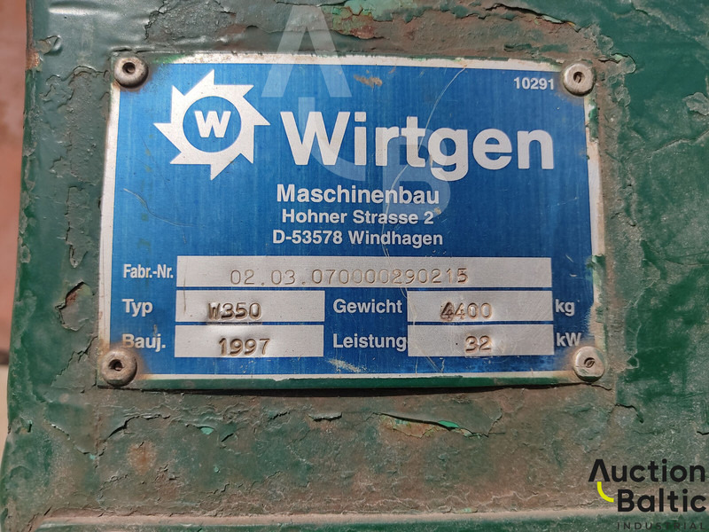 آلة أسفلت Wirtgen W350: صورة 16