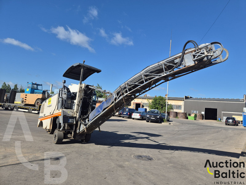 Wirtgen W50DC - آلة أسفلت: صورة 4 Wirtgen W50DC - آلة أسفلت: صورة 4