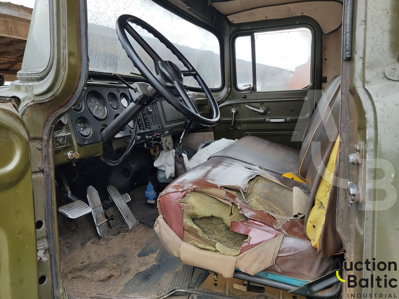 ZIL 133 - رافعة لجميع التضاريس: صورة 5 ZIL 133 - رافعة لجميع التضاريس: صورة 5