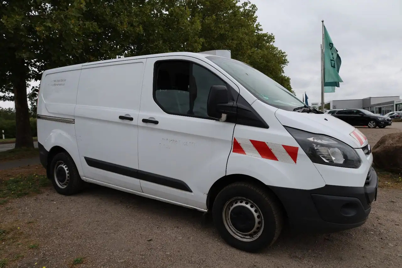 Ford Transit Custom Kasten/Flügeltüren - فان: صورة 1 Ford Transit Custom Kasten/Flügeltüren - فان: صورة 1