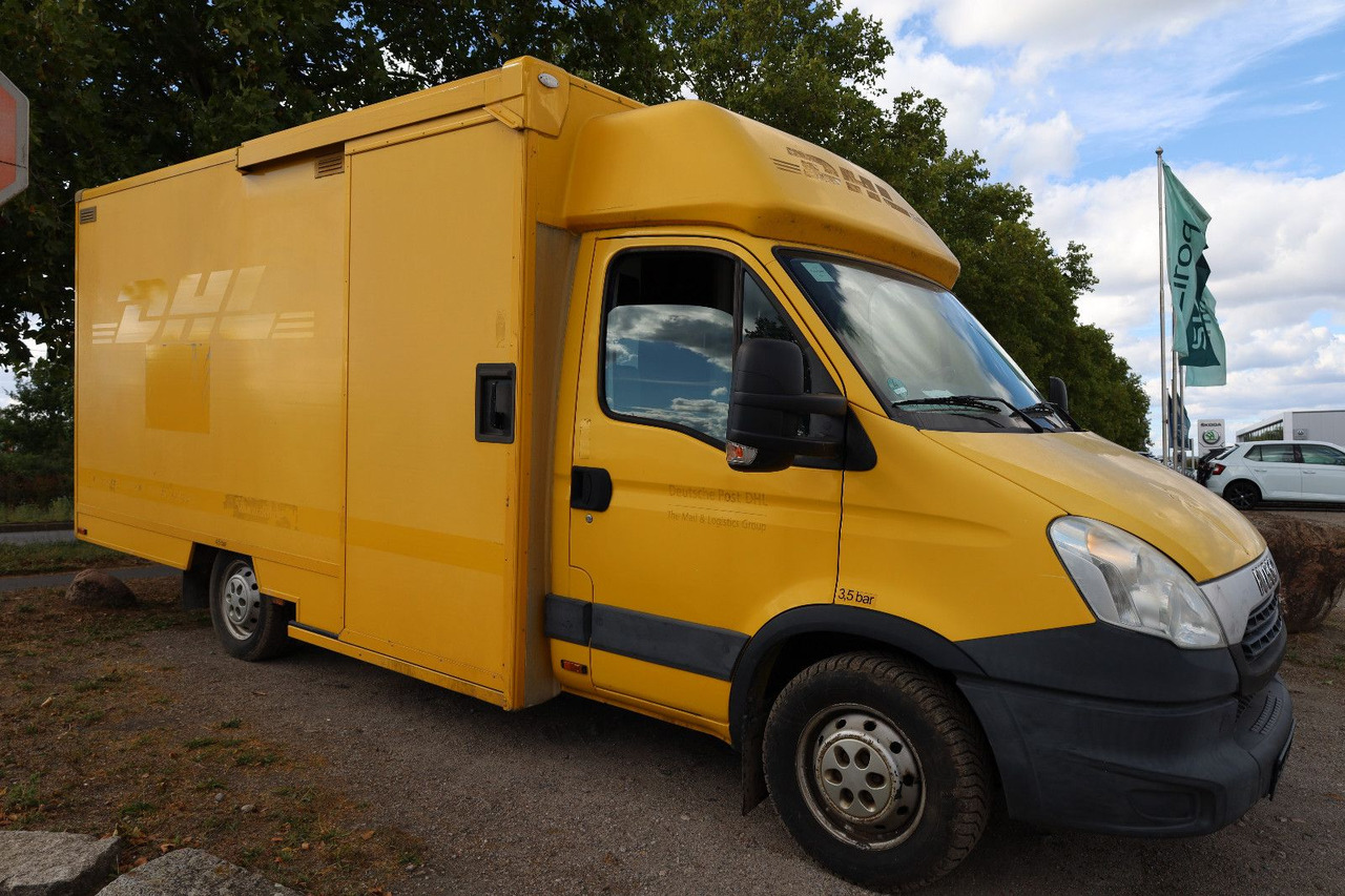 Iveco IS35SI2AA Daily/ Regalsystem/Luftfeder/1. Hand/ - شاحنة مغلقة الصندوق: صورة 1 Iveco IS35SI2AA Daily/ Regalsystem/Luftfeder/1. Hand/ - شاحنة مغلقة الصندوق: صورة 1