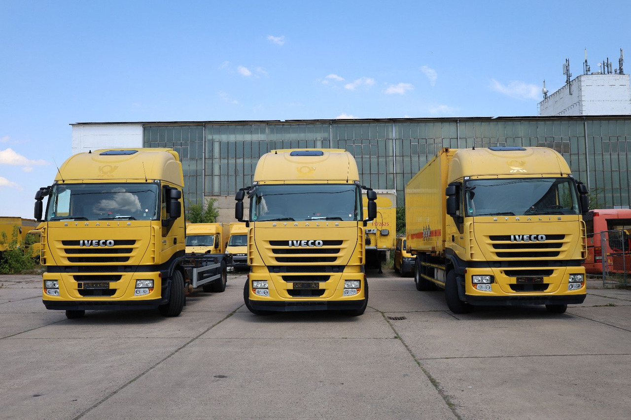 Iveco STRALIS/Magirus/L042/1. Hand - شاحنات الحاويات / جسم علوي قابل للتغيير شاحنة: صورة 1 Iveco STRALIS/Magirus/L042/1. Hand - شاحنات الحاويات / جسم علوي قابل للتغيير شاحنة: صورة 1
