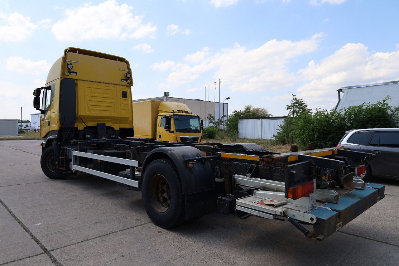 Iveco STRALIS/Magirus/L042/1. Hand - شاحنات الحاويات / جسم علوي قابل للتغيير شاحنة: صورة 4 Iveco STRALIS/Magirus/L042/1. Hand - شاحنات الحاويات / جسم علوي قابل للتغيير شاحنة: صورة 4