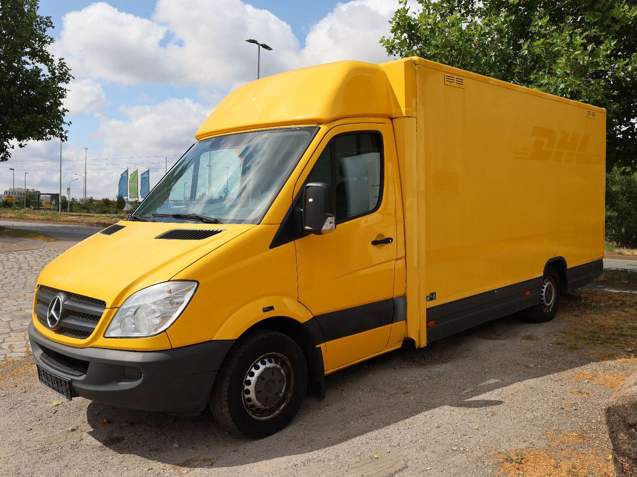 Mercedes-Benz Sprinter II Pritsche/ Koffer/Regalsystem - شاحنة مغلقة الصندوق: صورة 2 Mercedes-Benz Sprinter II Pritsche/ Koffer/Regalsystem - شاحنة مغلقة الصندوق: صورة 2