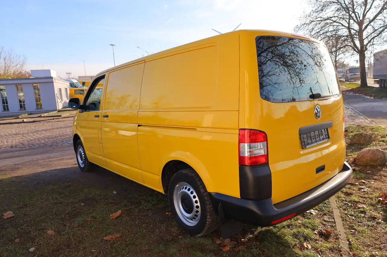 Volkswagen T5 lang Transporter Kasten-Kombi 2.0 TDI/EU5 - فان: صورة 4 Volkswagen T5 lang Transporter Kasten-Kombi 2.0 TDI/EU5 - فان: صورة 4
