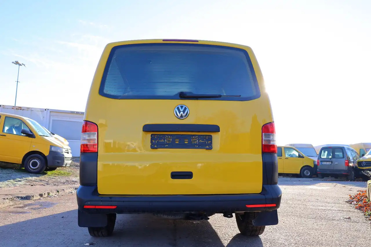 Volkswagen T5 lang Transporter Kasten-Kombi 2.0 TDI/EU5 - فان: صورة 5 Volkswagen T5 lang Transporter Kasten-Kombi 2.0 TDI/EU5 - فان: صورة 5