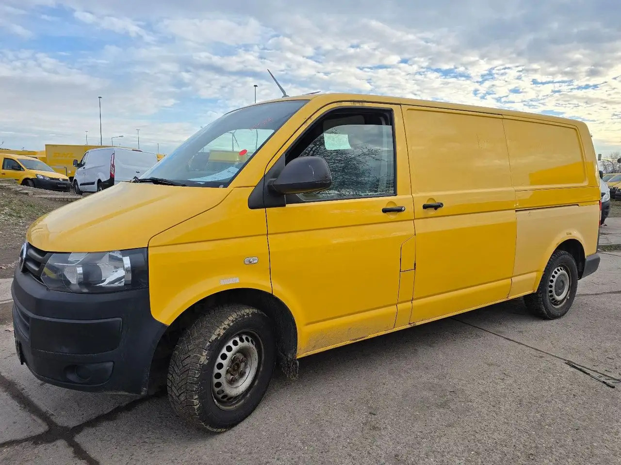Volkswagen T5 lang Transporter Kasten-Kombi 2.0 TDI/EU5 - فان: صورة 1 Volkswagen T5 lang Transporter Kasten-Kombi 2.0 TDI/EU5 - فان: صورة 1