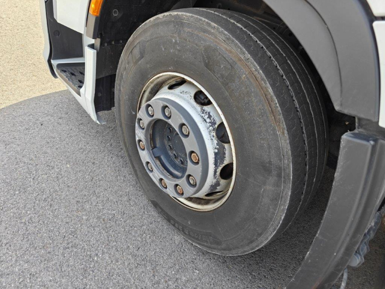 IVECO Stralis AS440S46T/P2LNG Euro6 Intarder Klima - وحدة جر: صورة 5 IVECO Stralis AS440S46T/P2LNG Euro6 Intarder Klima - وحدة جر: صورة 5