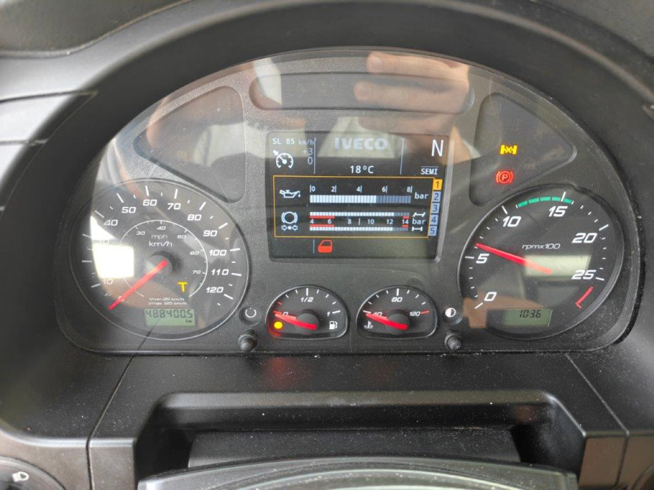 وحدة جر IVECO Stralis AS440S46T/PLNG Intarder Klima Luftfeder ZV: صورة 10