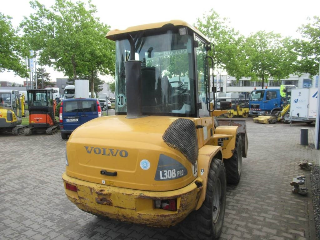 Volvo L 30 B - اللودر بعجل: صورة 4 Volvo L 30 B - اللودر بعجل: صورة 4