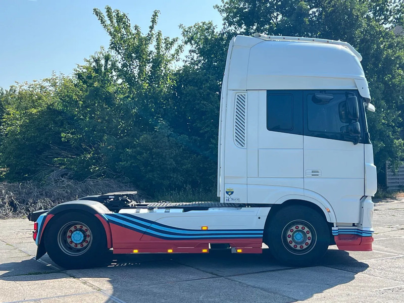 DAF XF 530 MARTINI RACING XF530 full options - وحدة جر: صورة 5 DAF XF 530 MARTINI RACING XF530 full options - وحدة جر: صورة 5