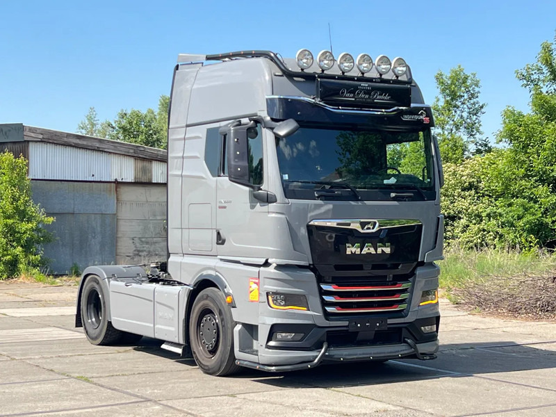 MAN TGX 18.510 INDIVIDUAL TGX510****fulll OPTIONS****384000km**** - وحدة جر: صورة 1 MAN TGX 18.510 INDIVIDUAL TGX510****fulll OPTIONS****384000km**** - وحدة جر: صورة 1