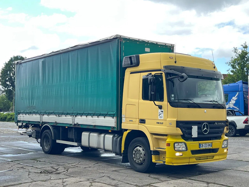 Mercedes-Benz Actros 1832 V6***3Pedal EPS***AIRCO-***Actros 1832*** - شاحنة مقفلة: صورة 1 Mercedes-Benz Actros 1832 V6***3Pedal EPS***AIRCO-***Actros 1832*** - شاحنة مقفلة: صورة 1