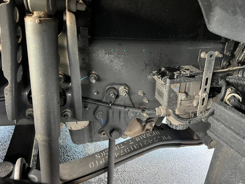 Renault T HIGH 520 VOITH RETARDER*T520 HIGH*2022 model*ND - وحدة جر: صورة 3 Renault T HIGH 520 VOITH RETARDER*T520 HIGH*2022 model*ND - وحدة جر: صورة 3