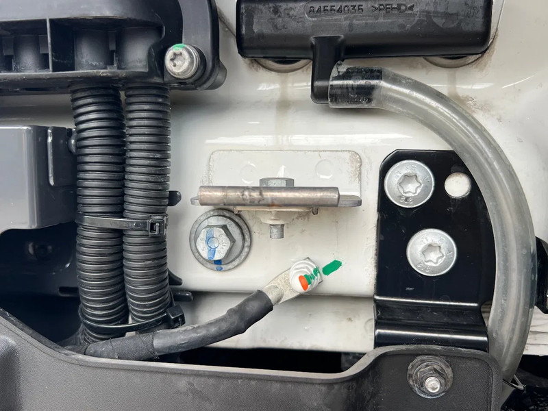 Renault T480 2023 model***T480 330.000km 2 x dieseltanks*** - وحدة جر: صورة 3 Renault T480 2023 model***T480 330.000km 2 x dieseltanks*** - وحدة جر: صورة 3