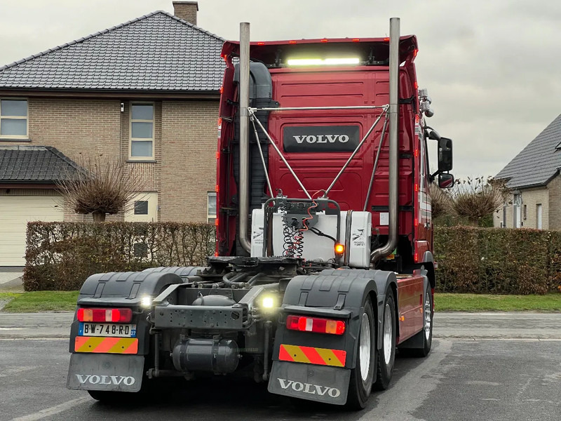 Volvo FH 16.700 Volvo FH16 700 6x4 full options **RETARDER**TV - وحدة جر: صورة 4 Volvo FH 16.700 Volvo FH16 700 6x4 full options **RETARDER**TV - وحدة جر: صورة 4