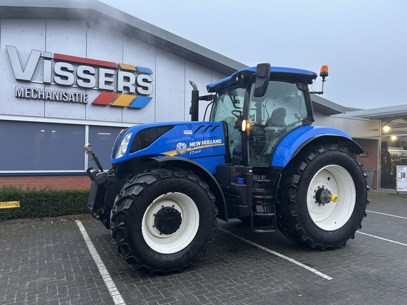 New Holland New Holland T7.215S - جرار: صورة 2 New Holland New Holland T7.215S - جرار: صورة 2