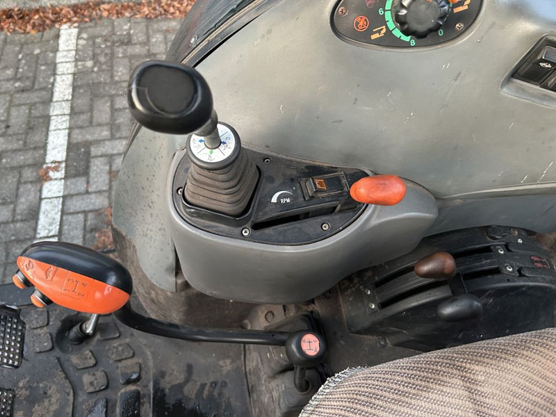 جديدة جرار New Holland TN75S: صورة 15 جديدة جرار New Holland TN75S: صورة 15