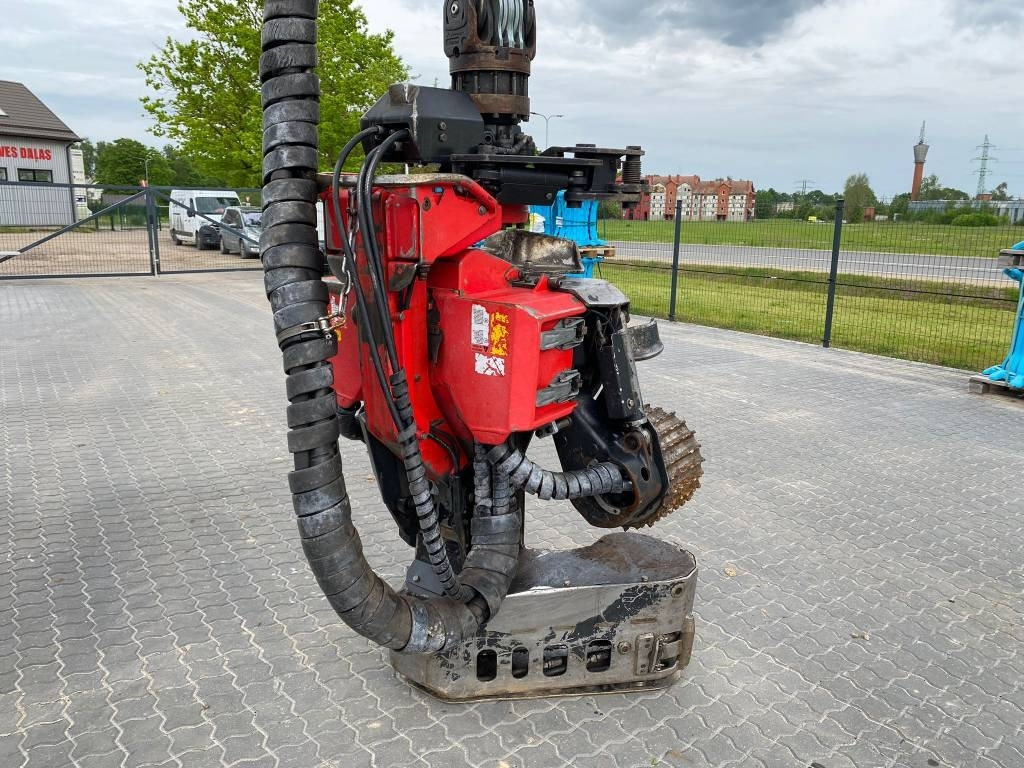 حصادة الأخشاب Komatsu 901 XC: صورة 11