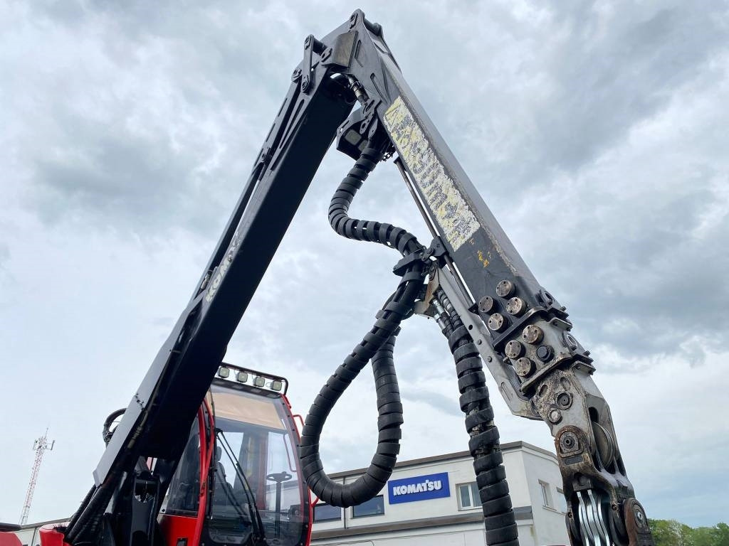 حصادة الأخشاب Komatsu 901 XC: صورة 12