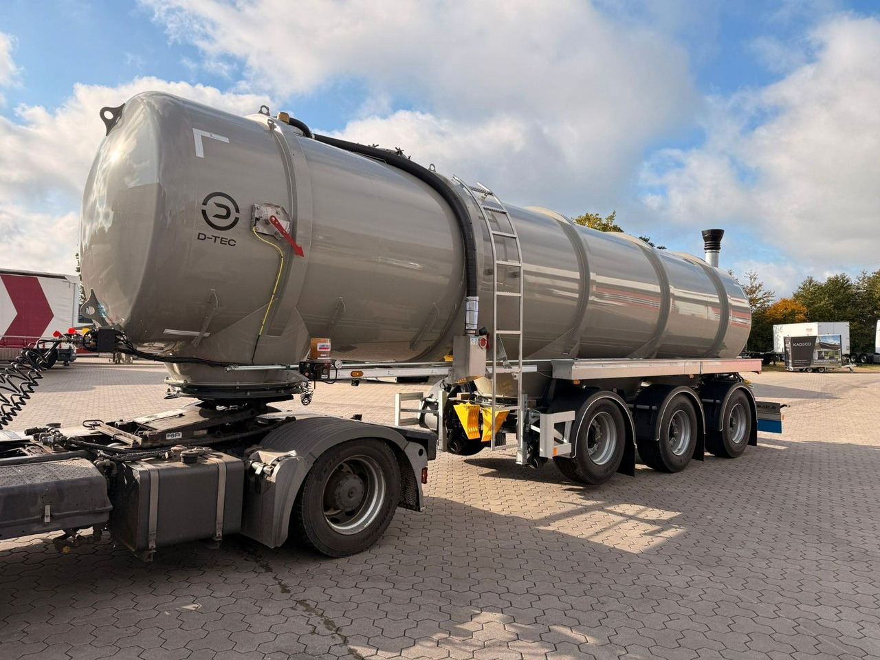 D-TEC Gülletanker 30m³ mit Zwangslenkung - نصف مقطورة صهريج: صورة 5 D-TEC Gülletanker 30m³ mit Zwangslenkung - نصف مقطورة صهريج: صورة 5