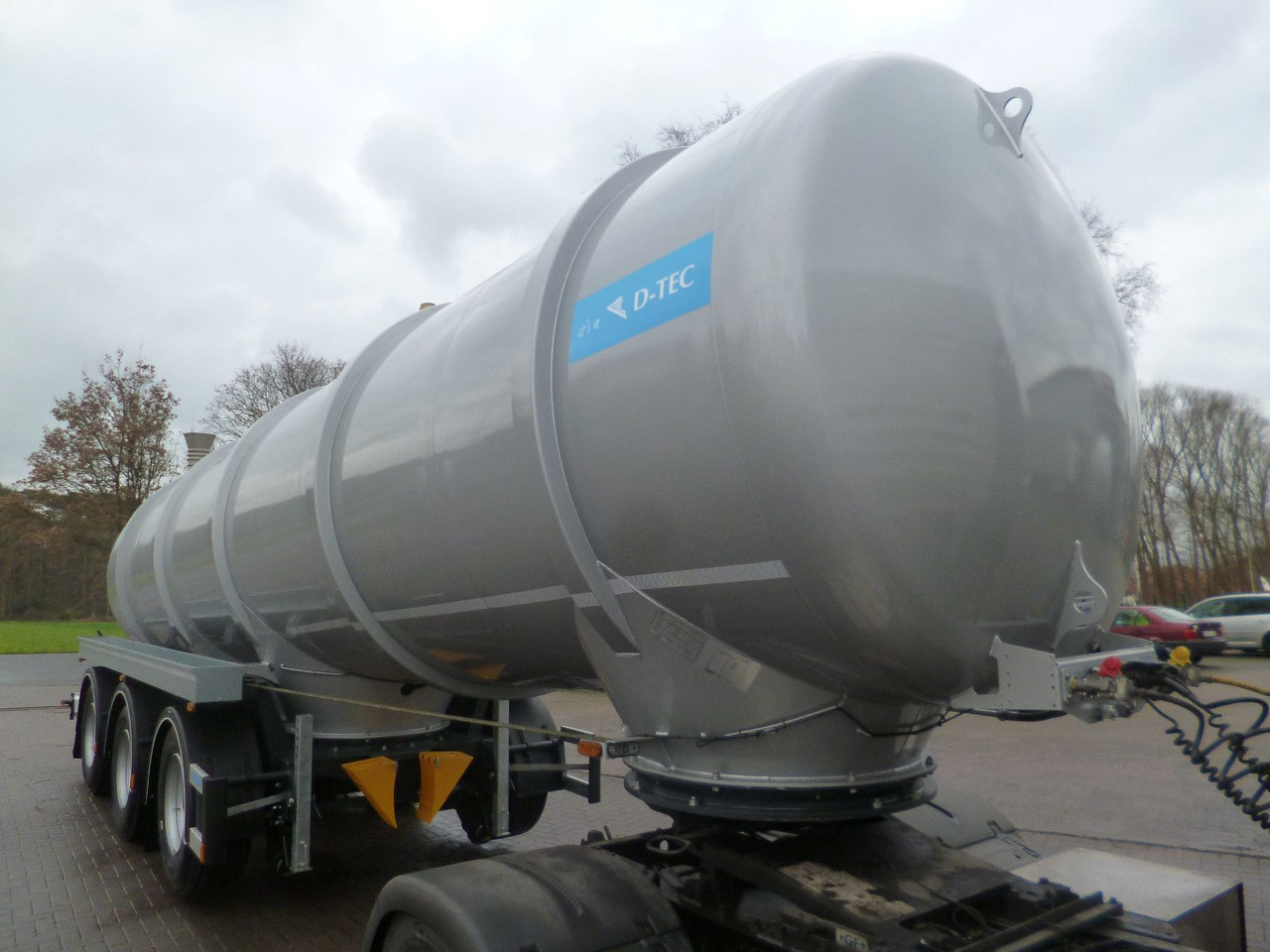 D-TEC TANKTRAILER FV2011-20-R295 D-TEC Gülletanker FV2011 Zwangslenkung - نصف مقطورة صهريج: صورة 2 D-TEC TANKTRAILER FV2011-20-R295 D-TEC Gülletanker FV2011 Zwangslenkung - نصف مقطورة صهريج: صورة 2