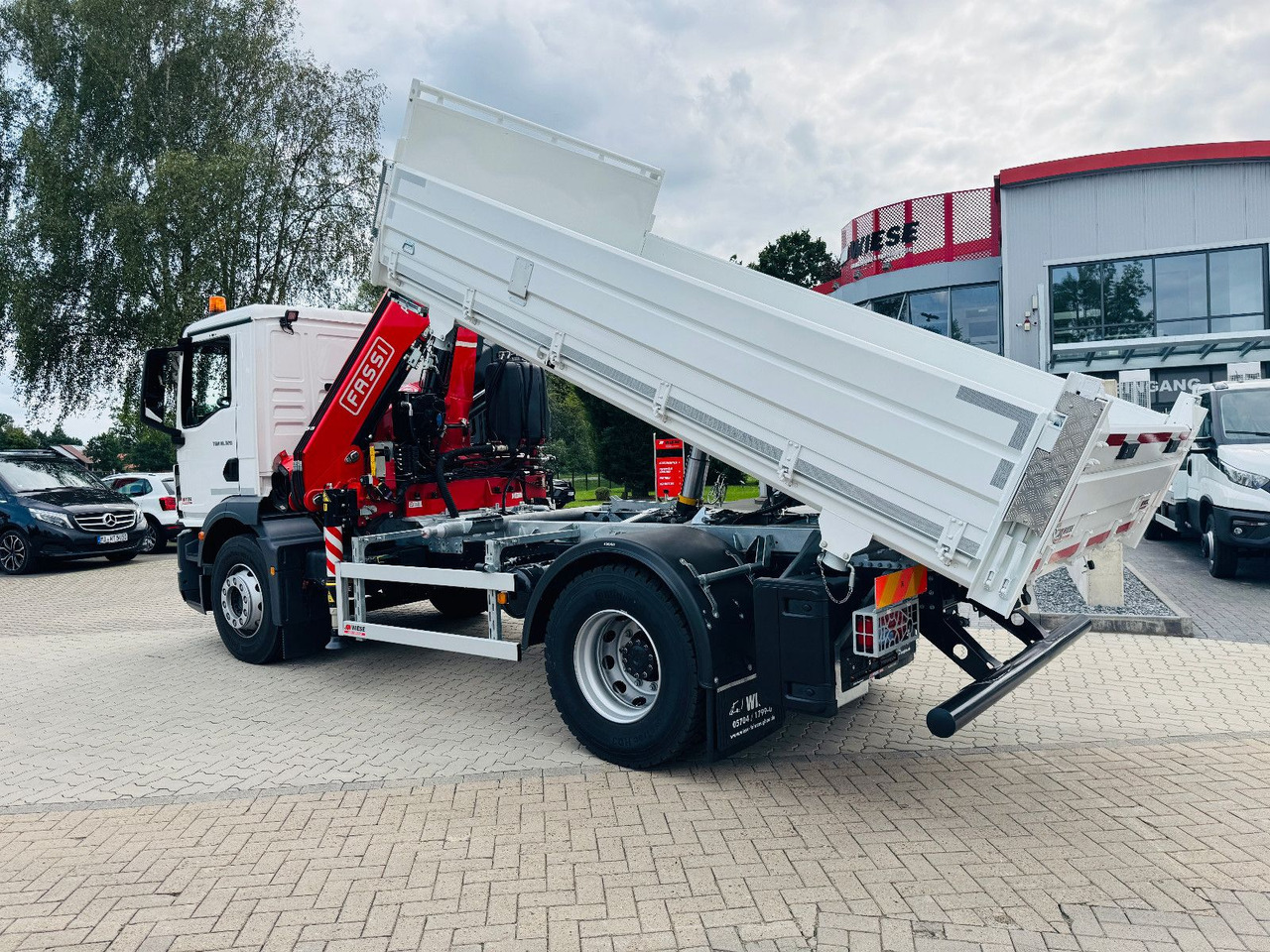 MAN 18.320 4x2 mit Fassi Ladekran Sofort Verfügbar - شاحنة قلاب, شاحنة كرين: صورة 2 MAN 18.320 4x2 mit Fassi Ladekran Sofort Verfügbar - شاحنة قلاب, شاحنة كرين: صورة 2