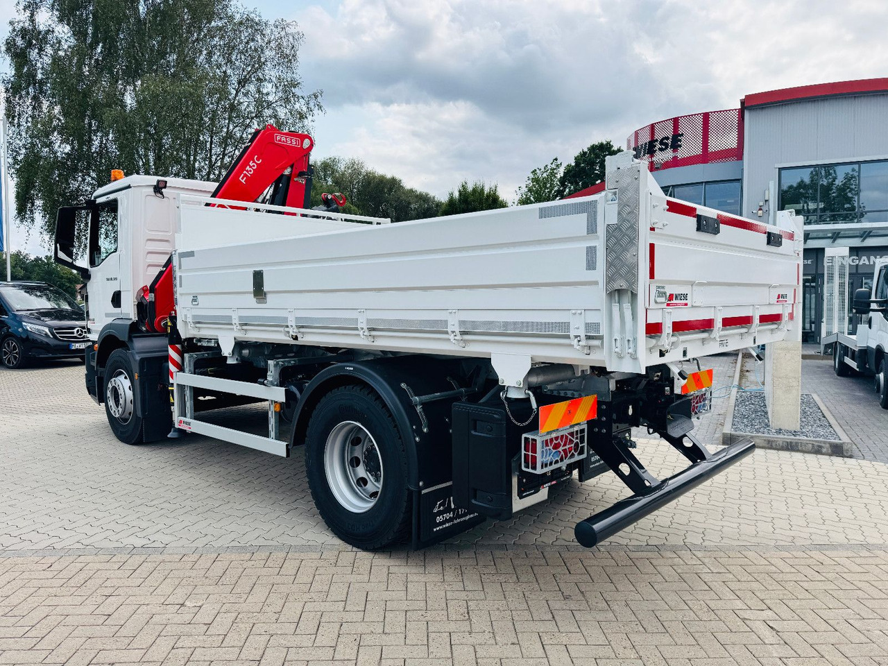 MAN 18.320 4x2 mit Fassi Ladekran Sofort Verfügbar - شاحنة قلاب, شاحنة كرين: صورة 4 MAN 18.320 4x2 mit Fassi Ladekran Sofort Verfügbar - شاحنة قلاب, شاحنة كرين: صورة 4