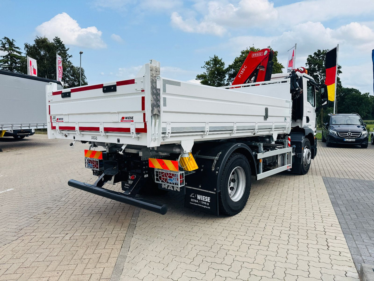 MAN 18.320 4x2 mit Fassi Ladekran Sofort Verfügbar - شاحنة قلاب, شاحنة كرين: صورة 3 MAN 18.320 4x2 mit Fassi Ladekran Sofort Verfügbar - شاحنة قلاب, شاحنة كرين: صورة 3