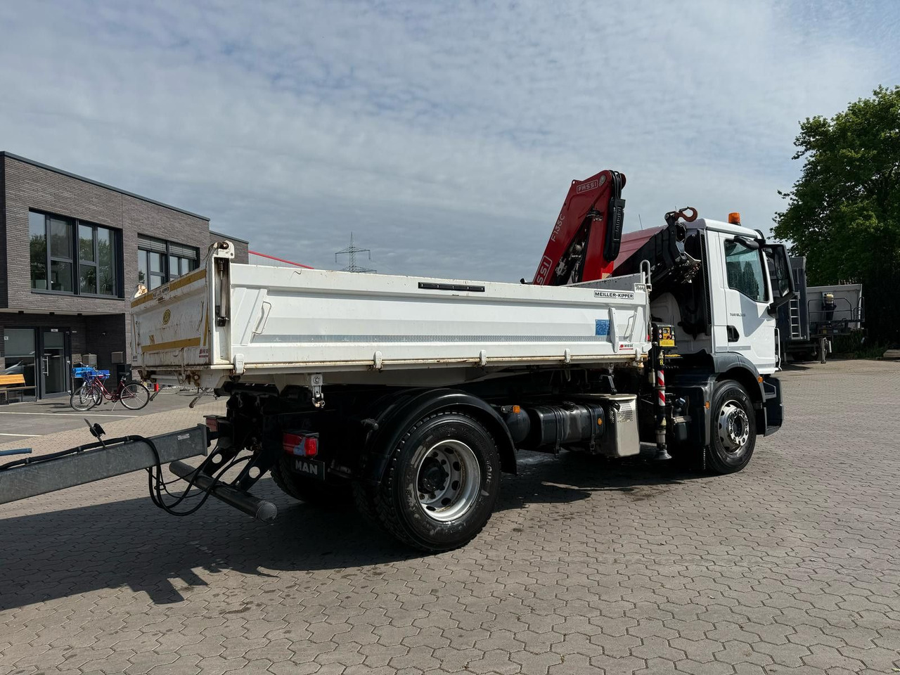 MAN TGM 18.320 4x2 BB Kran Fassi F135 Kipper Meiller - شاحنة كرين: صورة 3 MAN TGM 18.320 4x2 BB Kran Fassi F135 Kipper Meiller - شاحنة كرين: صورة 3