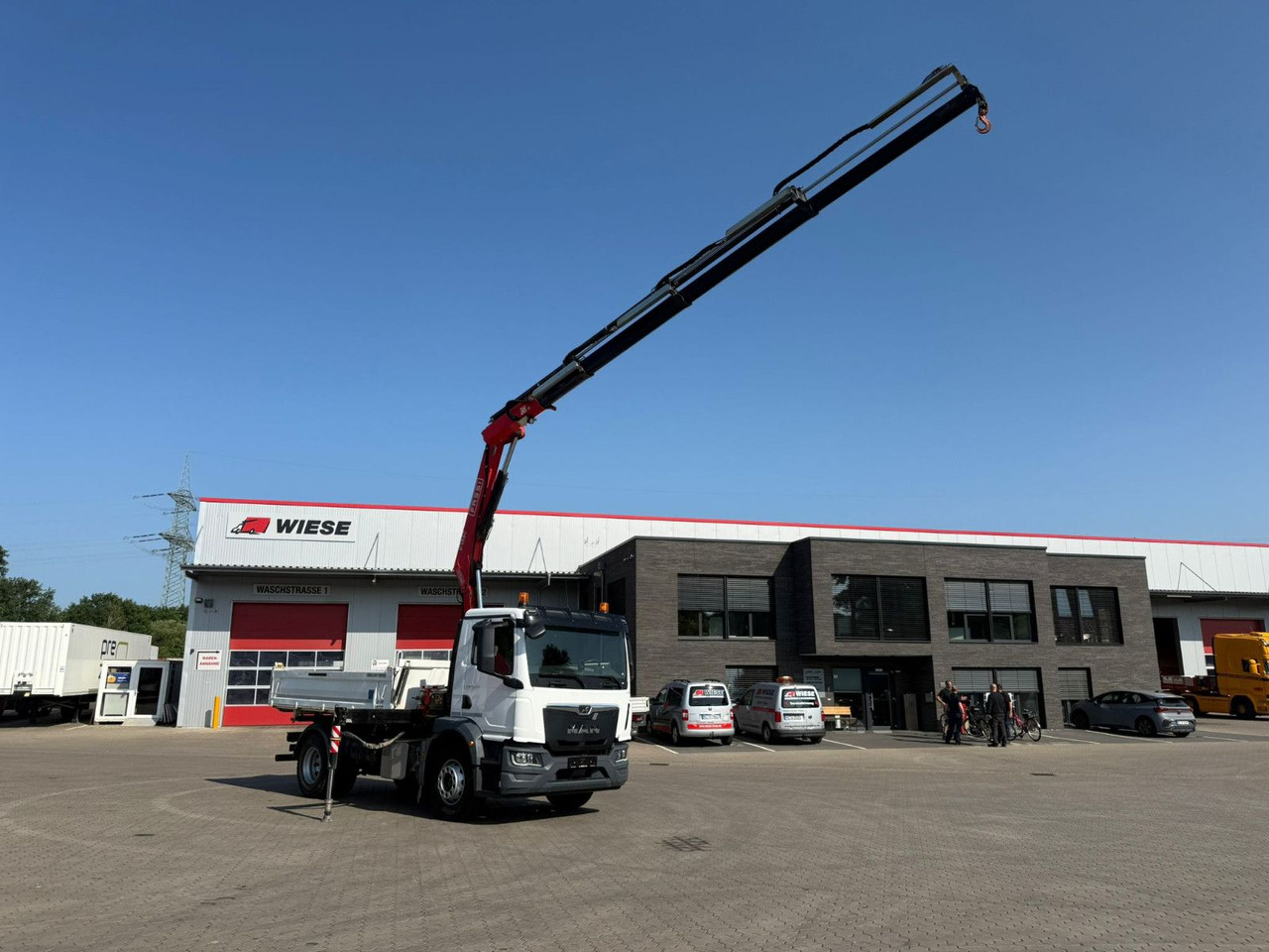 MAN TGM 18.320 4x2 BB mit Kran Fassi F135 Kipper - شاحنة قلاب, شاحنة كرين: صورة 2 MAN TGM 18.320 4x2 BB mit Kran Fassi F135 Kipper - شاحنة قلاب, شاحنة كرين: صورة 2