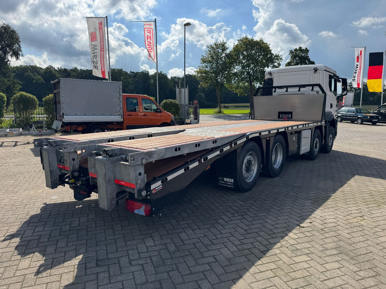 MAN TGS 35.520 8x2H Baumaschinentransporter - شاحنة سحب: صورة 4 MAN TGS 35.520 8x2H Baumaschinentransporter - شاحنة سحب: صورة 4