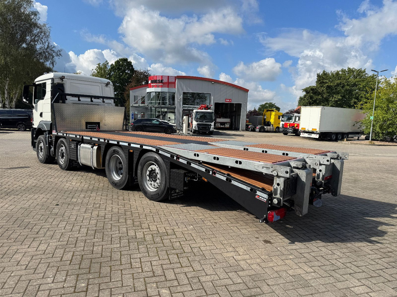 MAN TGS 35.520 8x2H Baumaschinentransporter - شاحنة سحب: صورة 3 MAN TGS 35.520 8x2H Baumaschinentransporter - شاحنة سحب: صورة 3