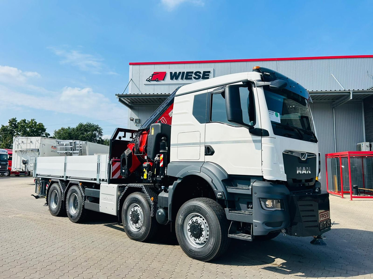 MAN TGS 41.520 8x8 mit Fassi Ladekran F710RA.2.26 - شاحنة كرين: صورة 4 MAN TGS 41.520 8x8 mit Fassi Ladekran F710RA.2.26 - شاحنة كرين: صورة 4