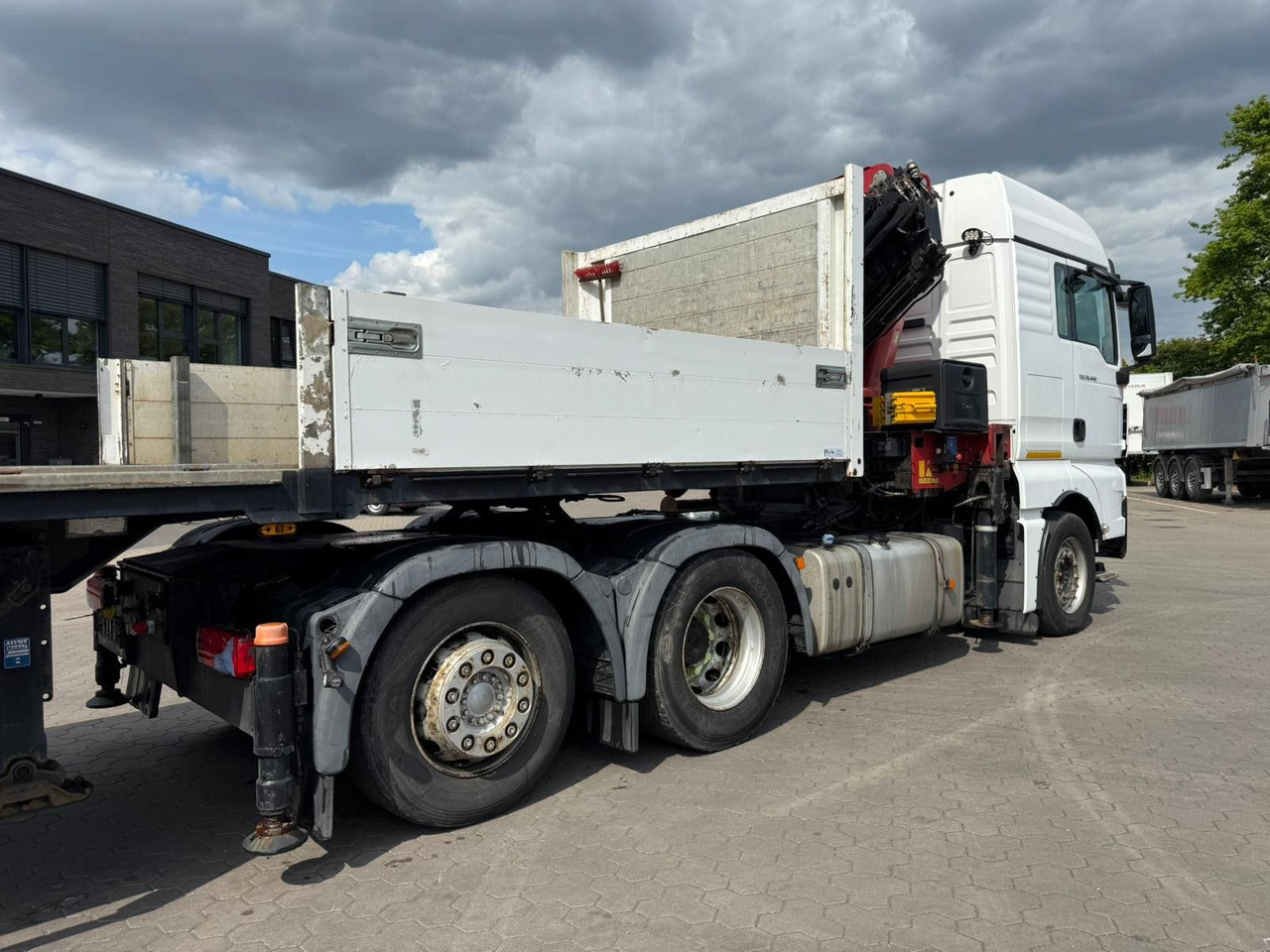 MAN TGX 26.440 6x2 mit HMF 3000-5 Kran TÜV NEU MAN TGX 26.440 6x2 mit HMF 3000-5 Kran TÜV NEU: صورة 9